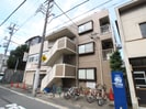 マンションカツマの外観