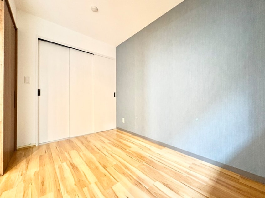 居室 KALERA Momoyama