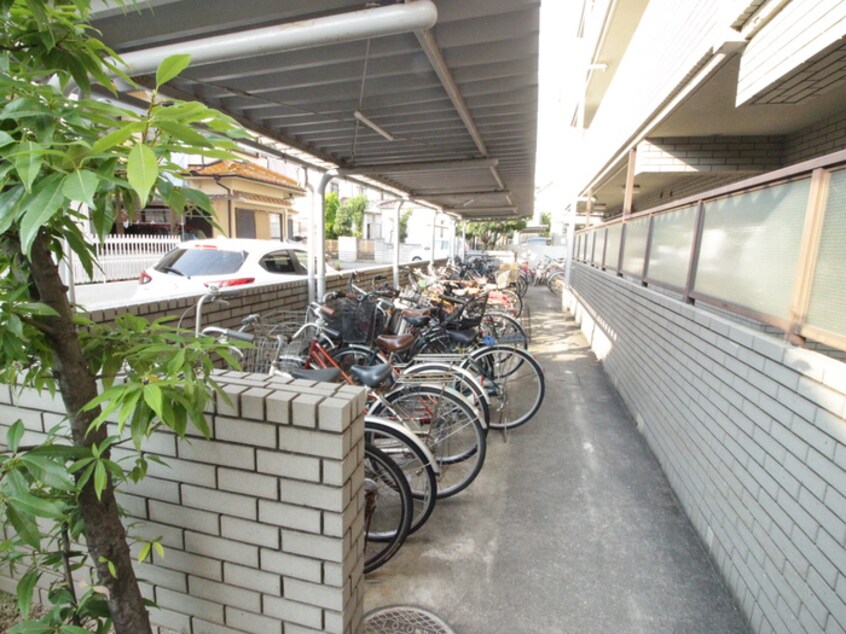 駐輪場 アビタ魚住Ⅰ