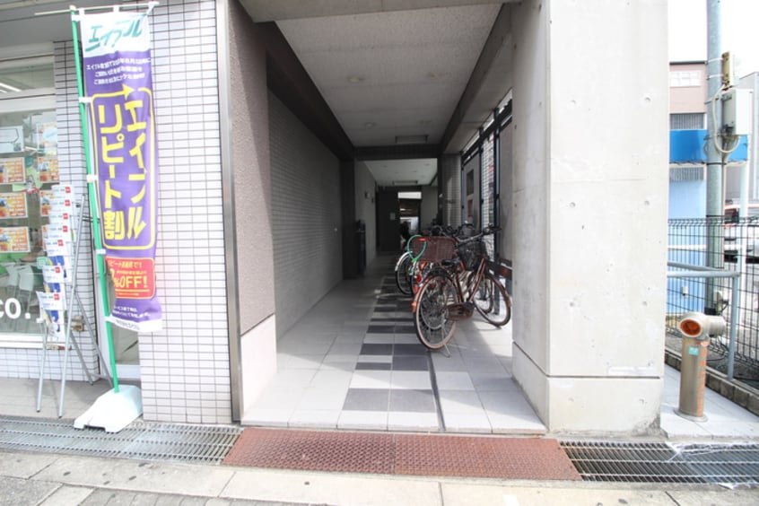 エントランス部分 ペンギンコートⅢ