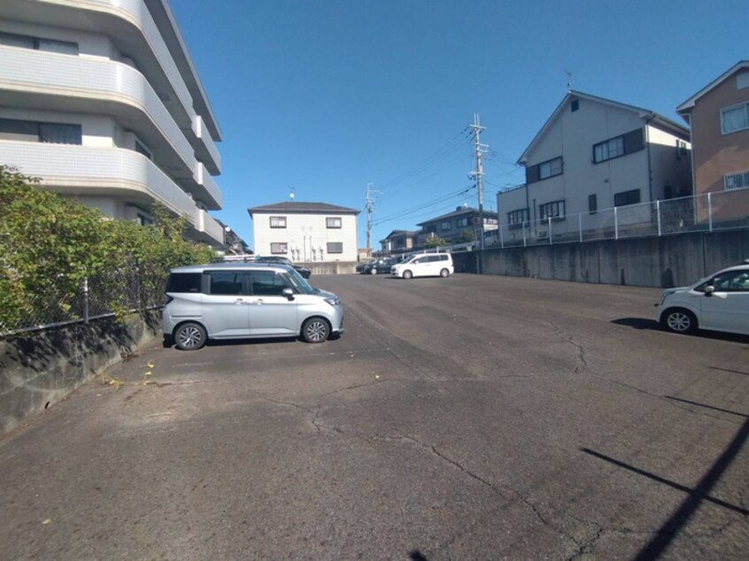 駐車場 メゾン寿