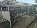 駐輪場 メゾン寿