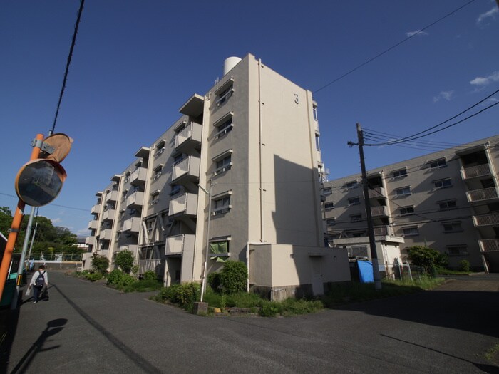 外観写真 ビレッジハウス招提３号棟