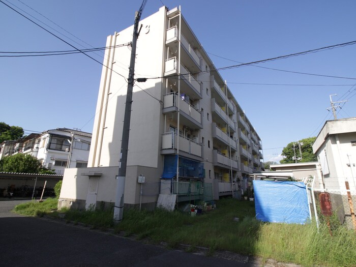 外観写真 ビレッジハウス招提３号棟