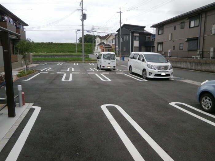 駐車場 ミリオンフルール