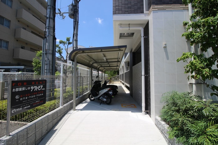 駐輪場 la maison felicia