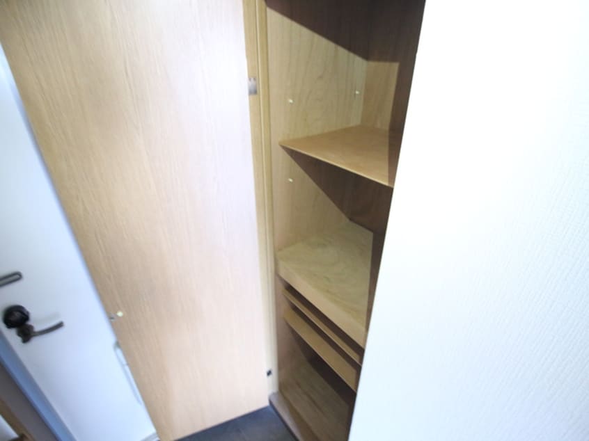 靴箱 六甲ヒノキ