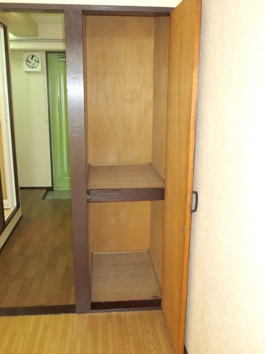 収納 奥内土佐堀東マンション