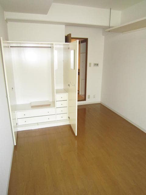 居室 セイワパレス堂島シティ