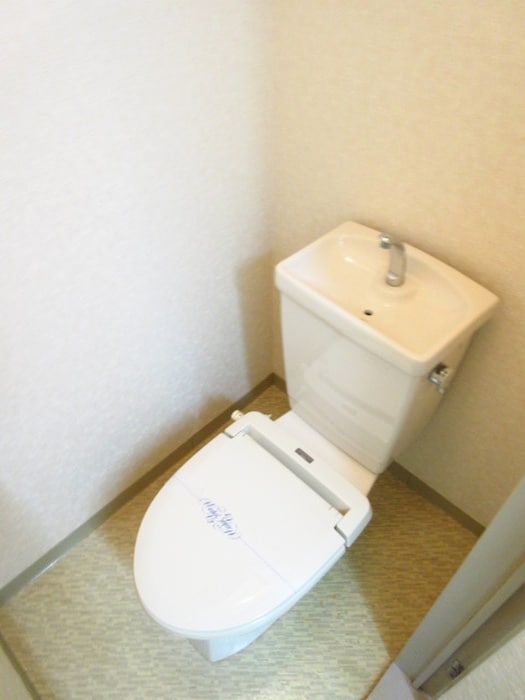 トイレ ラリティ田中