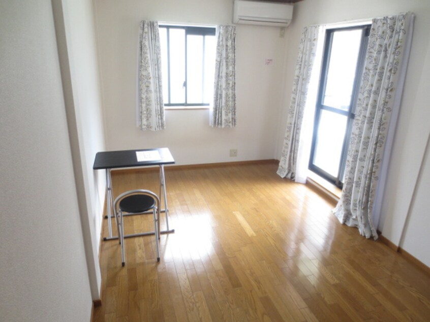 居室 オキサ甲子園口