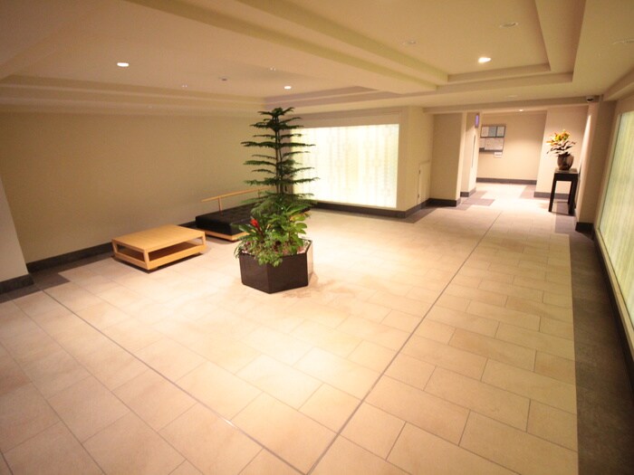 エントランス部分 ﾌﾟﾚﾐｽﾄ京都六角通堂之前町(1001)