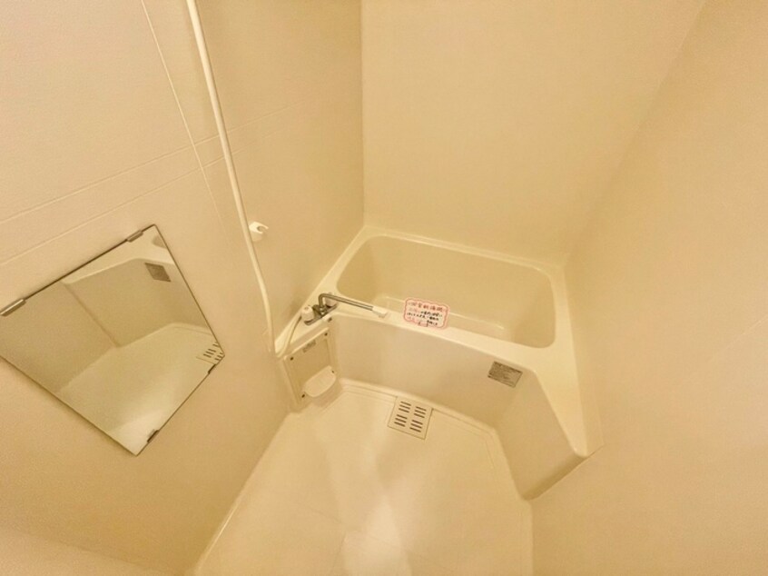 バス／シャワールーム等 ＴＨＲＥＥ　ＤＥＥＲ