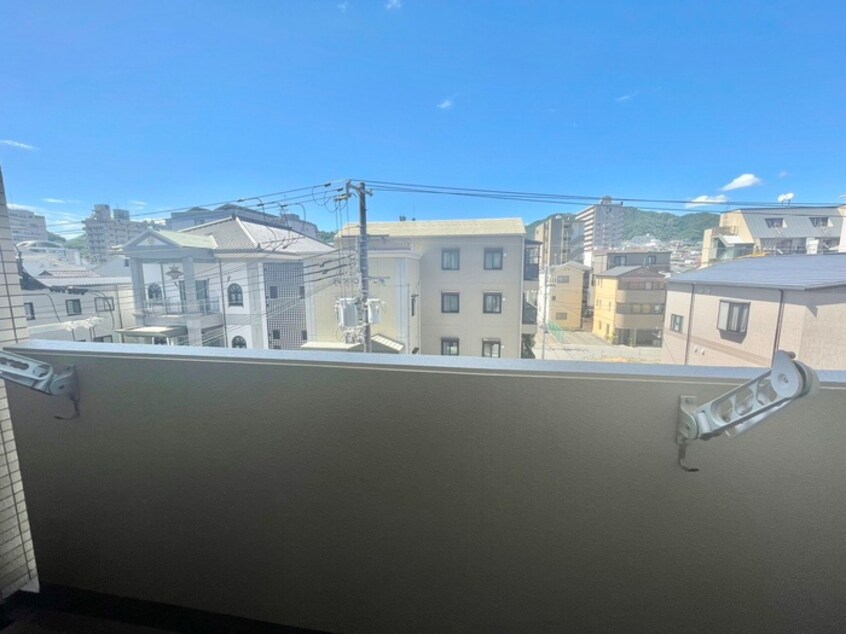 室内からの展望 ＴＨＲＥＥ　ＤＥＥＲ