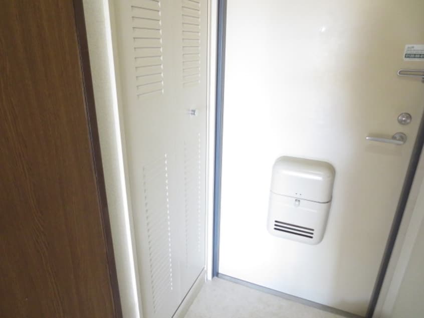 玄関 グランジュ－ル岡田浦