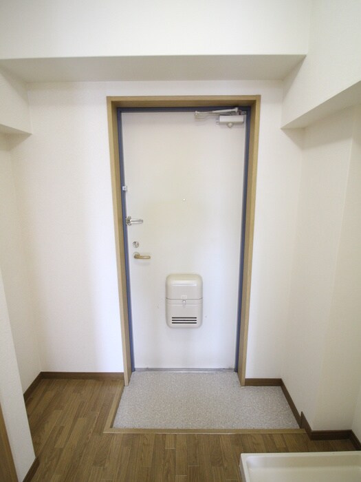 玄関 アートプラザ光