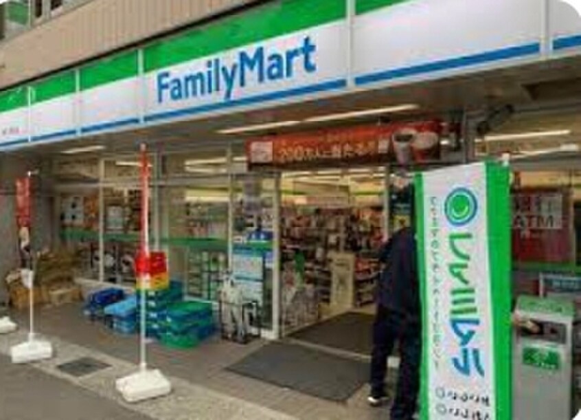 ファミリーマート東川崎町店(コンビニ)まで210m ﾌﾟﾚｻﾝｽﾊｰﾊﾞｰﾗﾝﾄﾞｱﾝﾄﾞｼｰ(1012)