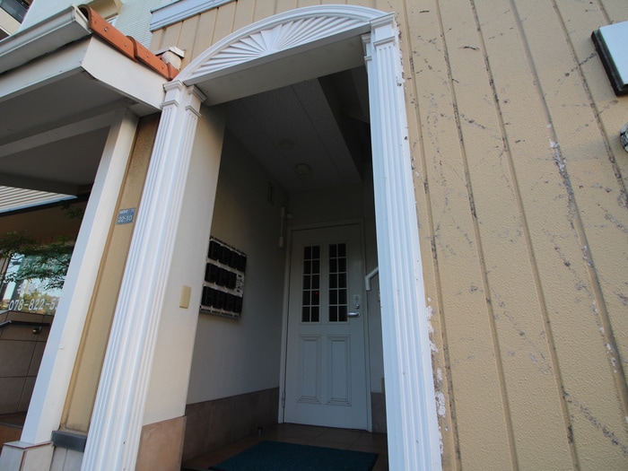 エントランス部分 甲柔館ビル