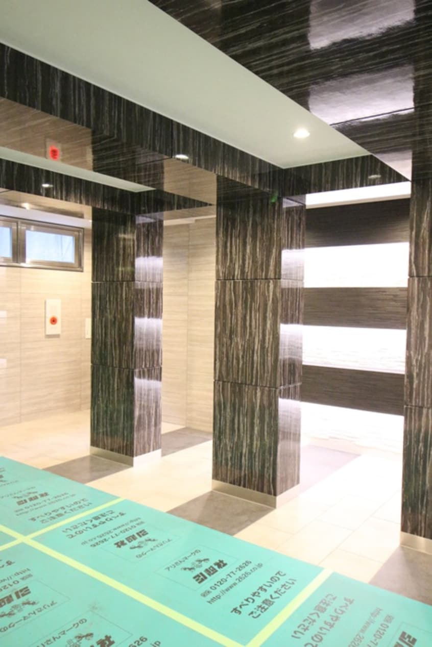 エントランス部分 レオンコンフォート天神橋(608)