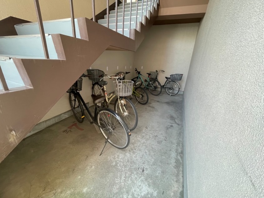 駐輪場 マンション西宮コーポ