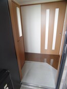 玄関 ＡＤＥＳＴ興戸