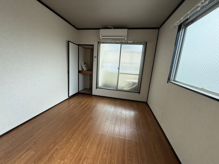 居室 プレアール平野西