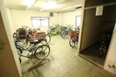 駐輪場 グレ－ス平野