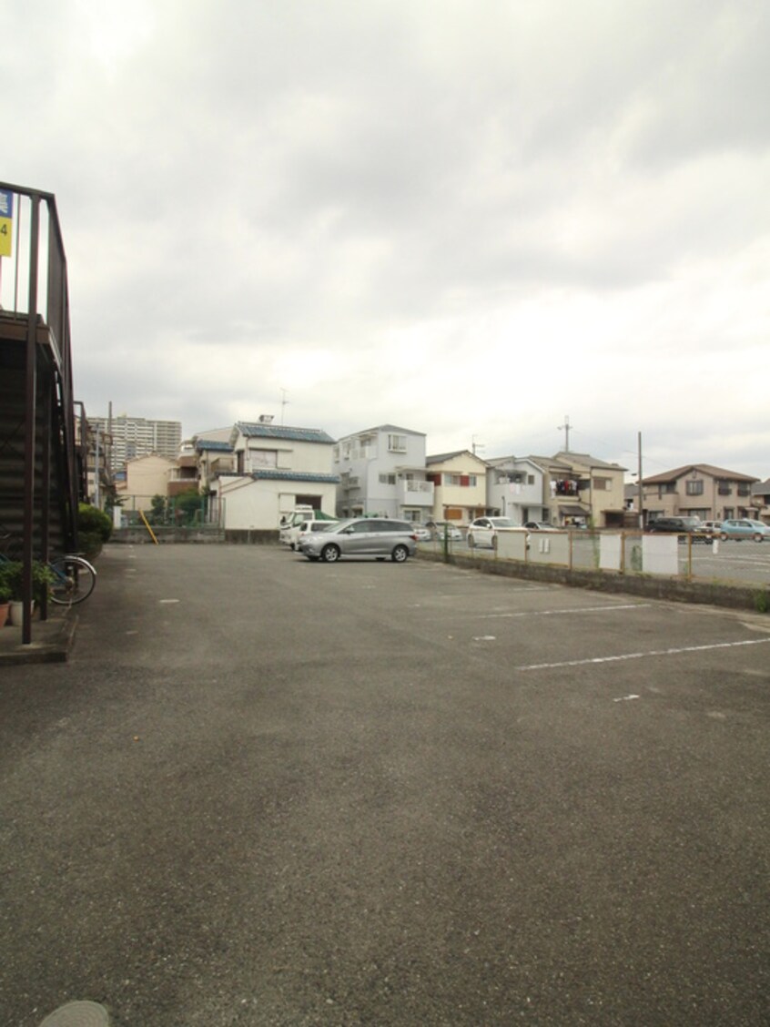 駐車場 上野ハイツ