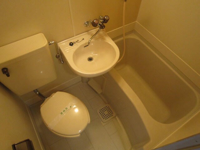 バス／シャワールーム等 プレアール材木町