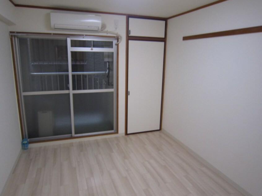 居室 プレアール材木町