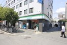 ファミリーマート新今宮駅前店(コンビニ)まで130m ラパンジール大国Ⅲ