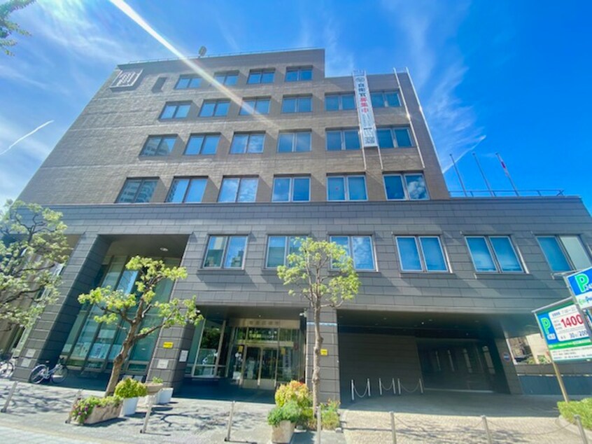 福島区役所(警察署/交番)まで600m ﾌﾟﾚｻﾝｽ海老江ジャルダン(505)