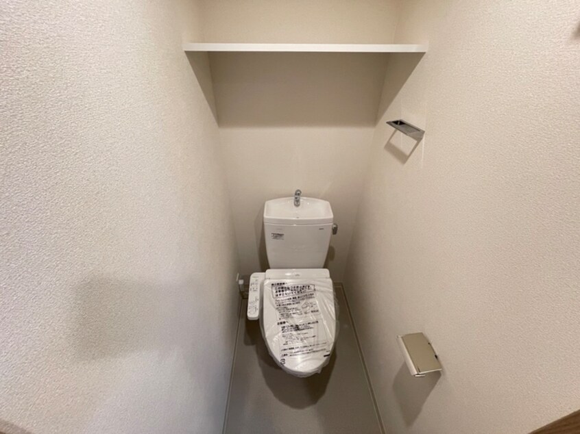 トイレ ﾌﾟﾚｻﾝｽﾊｰﾊﾞｰﾗﾝﾄﾞｱﾝﾄﾞｼｰ(1102)