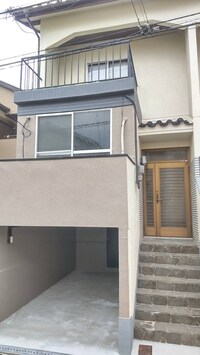 伯太町1丁目貸家