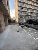 バイク置き場 PHOENIX Clove Tomoi