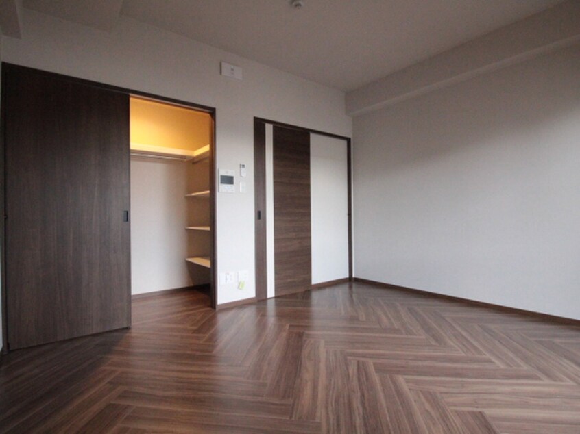 内観写真 PHOENIX Clove Tomoi