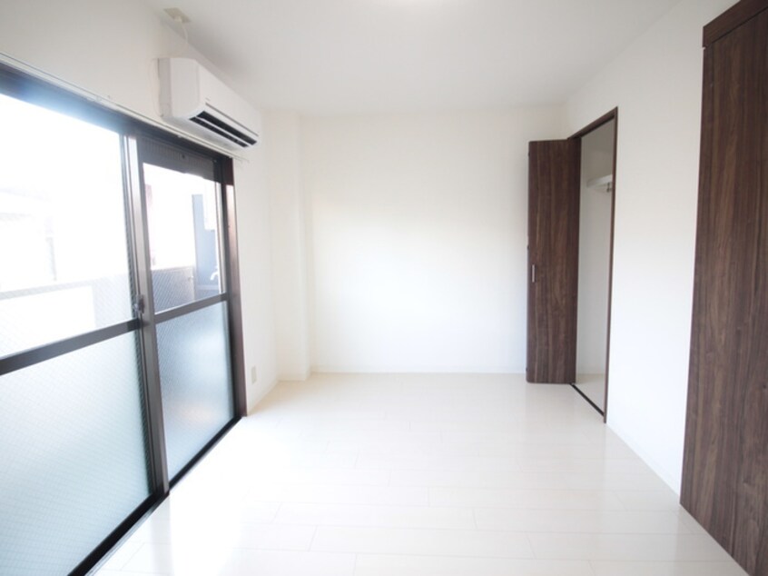 居室 サンクラッソ　茨木駅前