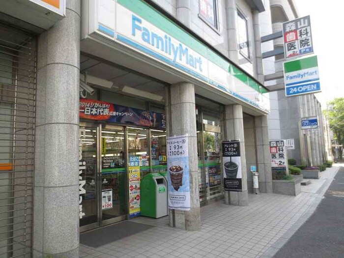 ファミリーマート(コンビニ)まで700m エクセル舞音