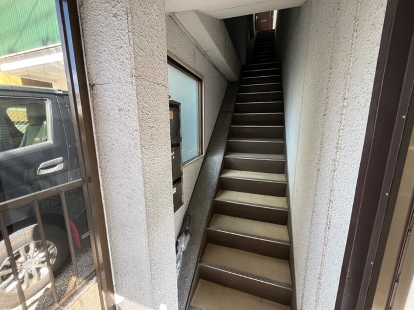 エントランス部分 上穂ハイツ