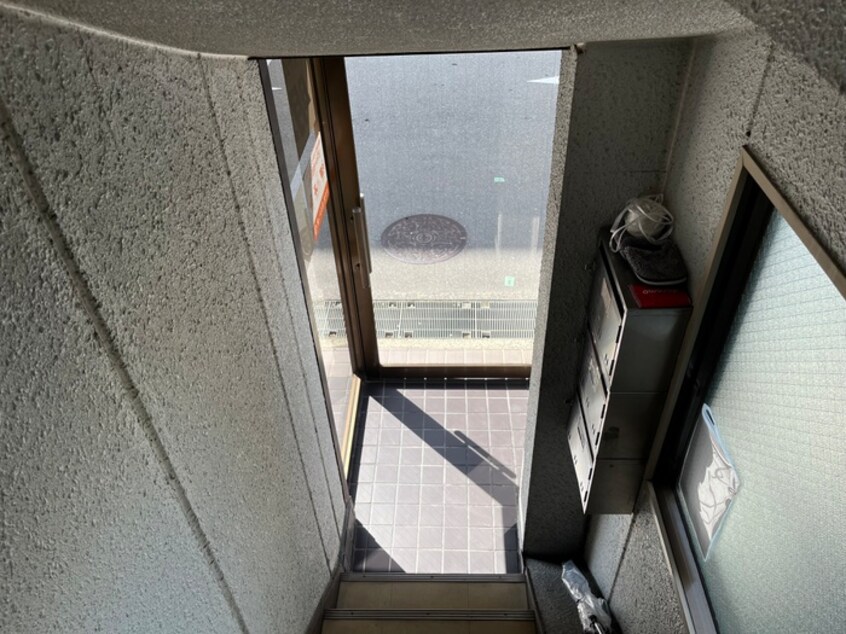 エントランス部分 上穂ハイツ