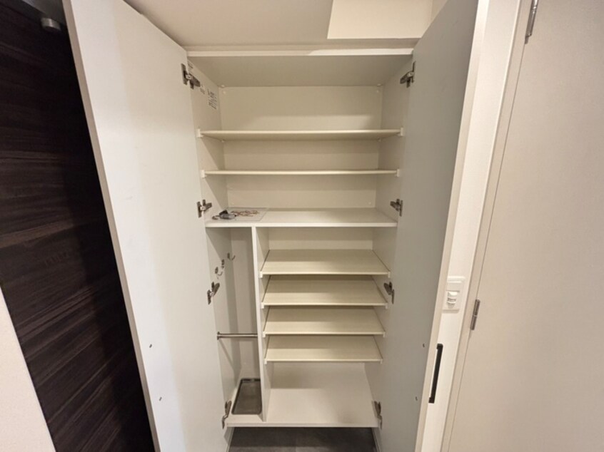 靴箱 ﾍﾞｲｻｲﾄﾞﾊﾟｰｸOSAKAｻｳｽﾚｼﾞﾃﾞﾝｼｽ