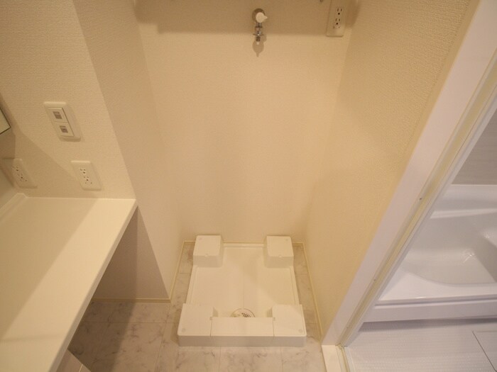 洗濯機置場 SOLEADO