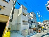 ソウザ須山