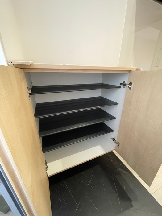 靴箱 ソウザ須山