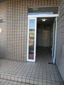 エントランス部分 シャルマン南野