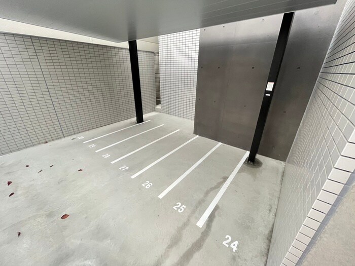 バイク置き場 Shining二条離宮