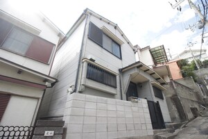 塩屋町４丁目貸家