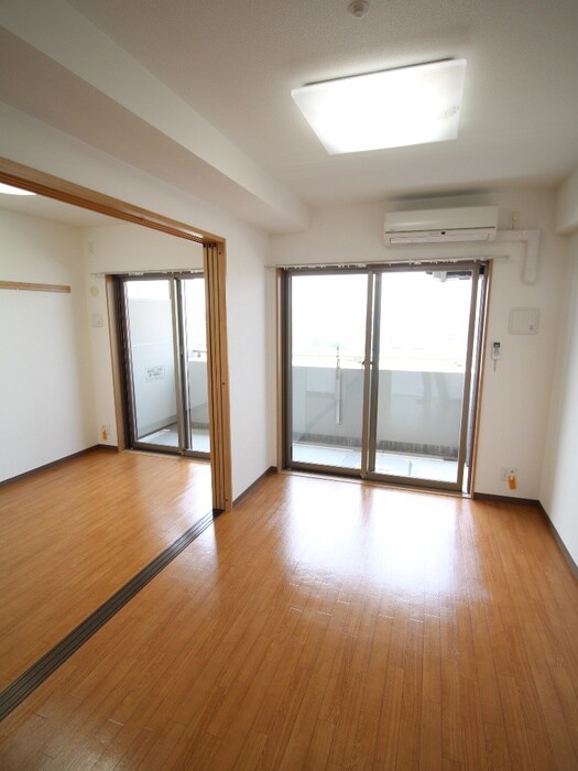 居室 第１関根マンション