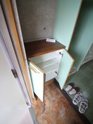 靴箱 ｲﾝｸﾞﾗﾝﾄﾞｱｳﾞｪﾆｭ-10番館