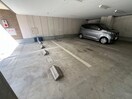 駐車場 ｲﾝｸﾞﾗﾝﾄﾞｱｳﾞｪﾆｭ-10番館
